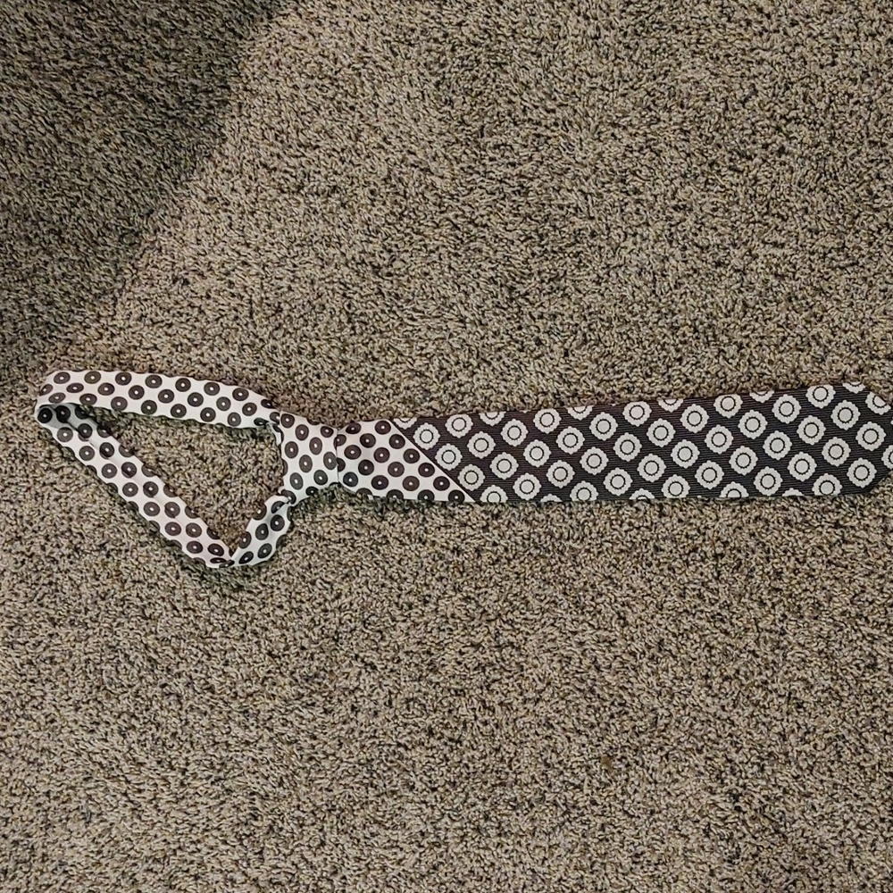 Men's tie